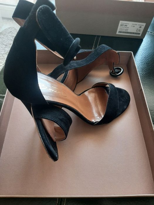 Луксозни италиански сандали