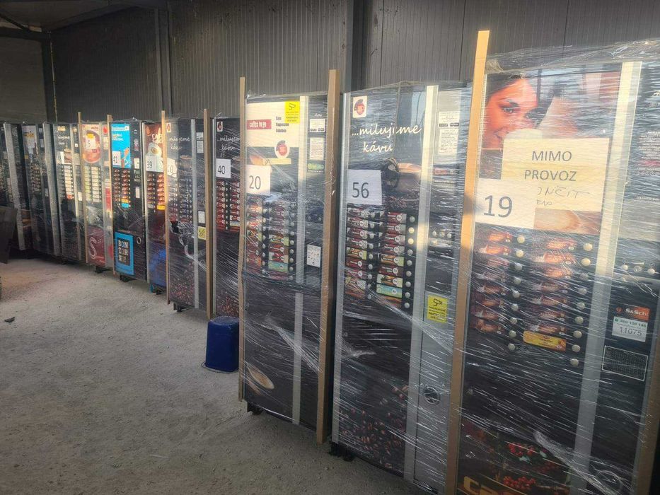 Вендинг автомат Астро - оригинално - Италия - 1300/1500лв.