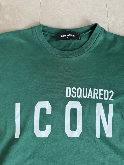 Vand tricou dsquared2 , original marimea s pentru femei