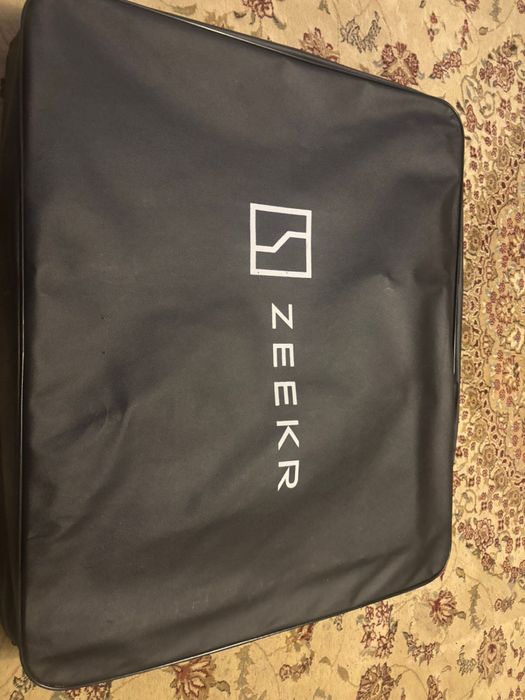 Коврик салон на zeekr 001