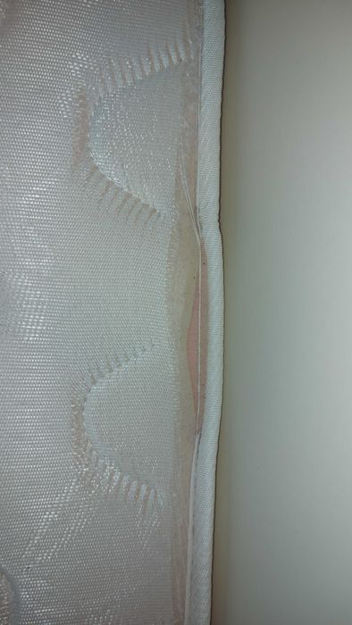 Бебешка кошара с люлещ механизъм