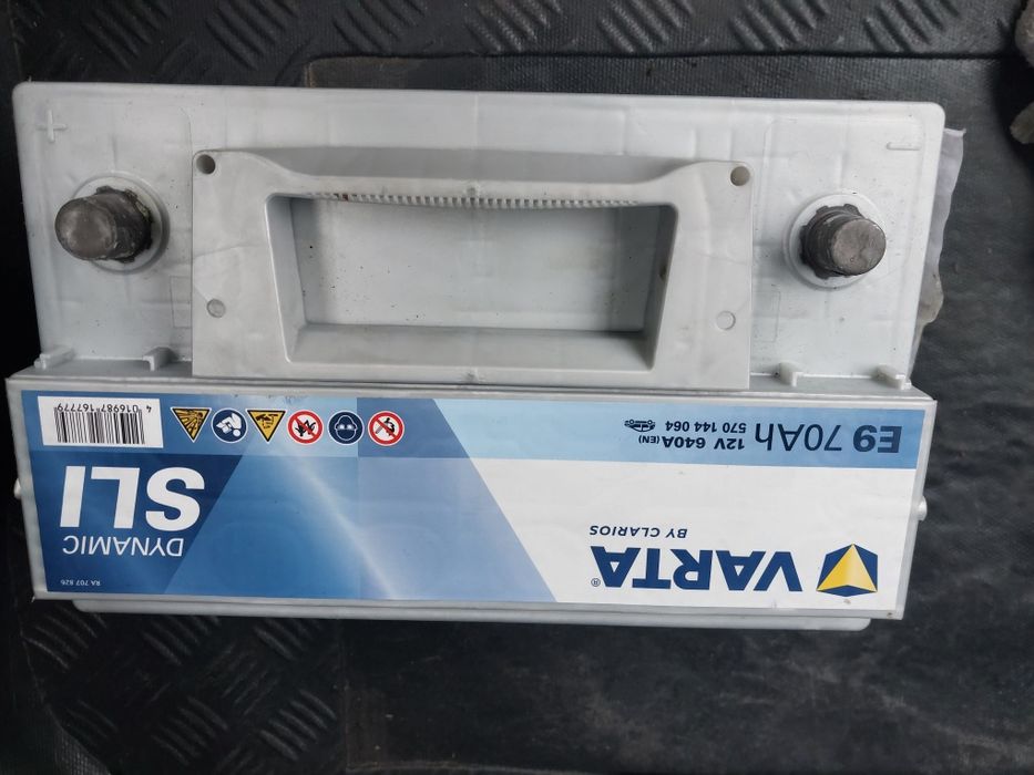 Acumulator auto Varta 12V 70Ah ca nou
