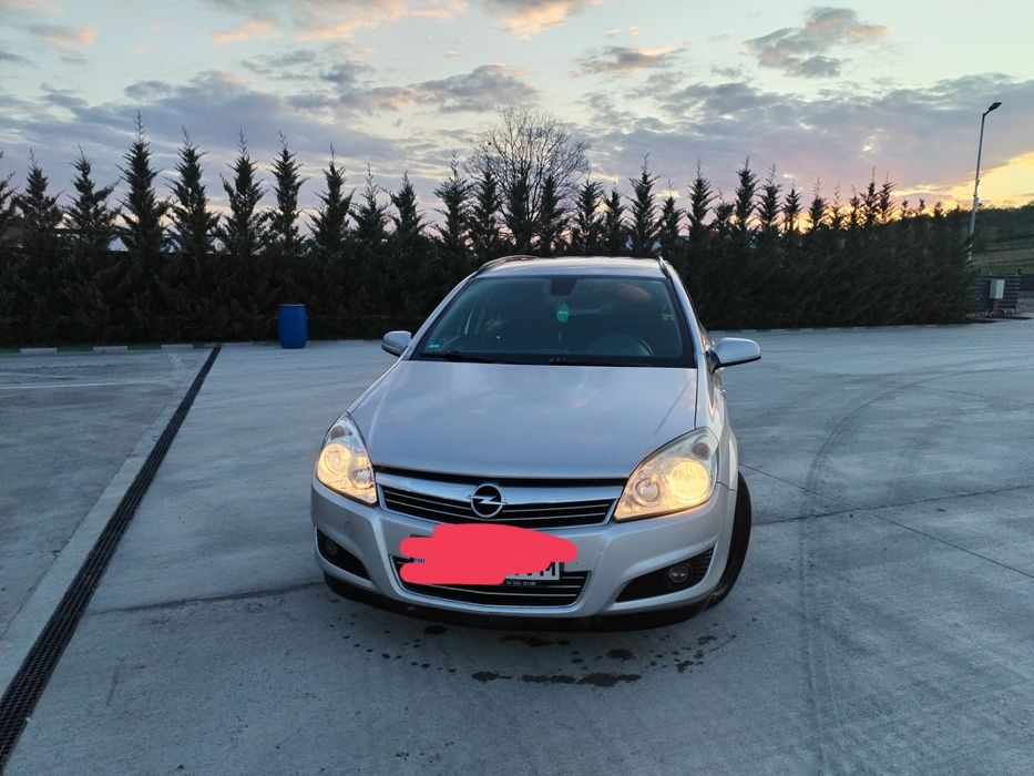 Vând Opel astra H