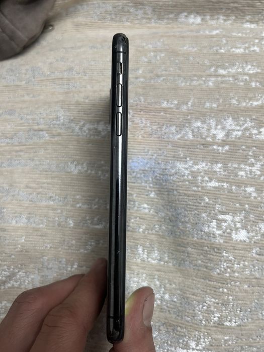 Iphone X 64G продаю батарея 100%