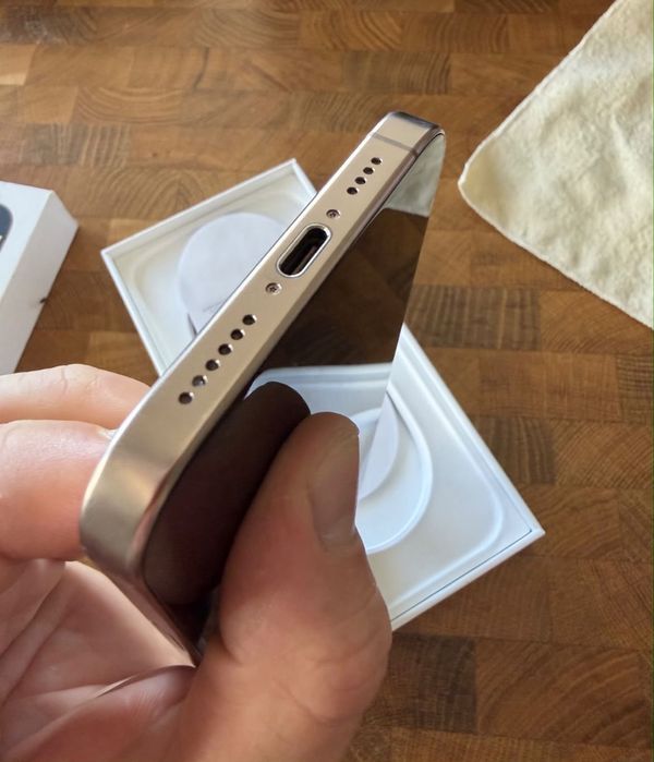 iphone 16 Pro Max 256Gb Desert Titanium Ca Nou Baterie 100%