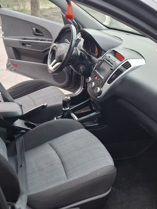 Kia Ceed 2011 benzina