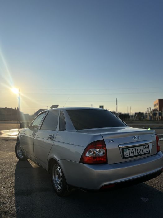 Продам Приору 2013 года