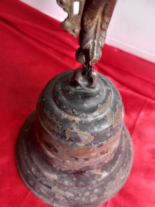 Градинска Бронзова Камбана за Порта , Врата