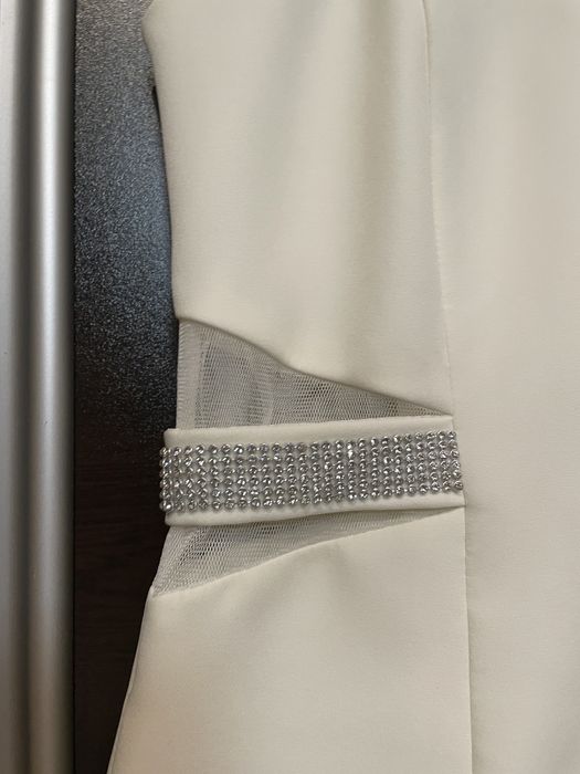 Официална рокля (дава се и под наем)