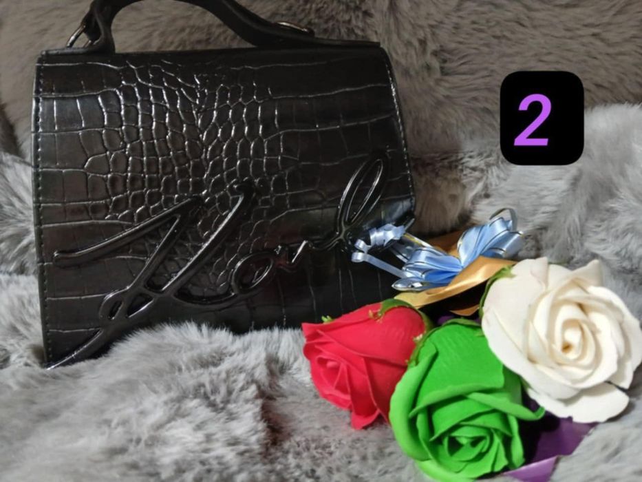 Gentuțe dama diferite modele