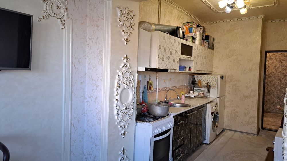 Олмалик шахрида 3 хонали квартира