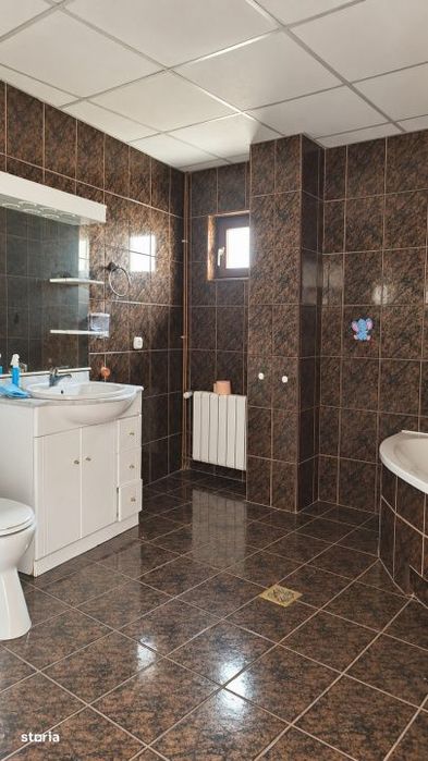 Casa cu 5 camere de inchiriat -  locuire sau birouri, Sibiu