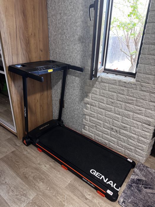 Продам беговую дорожку