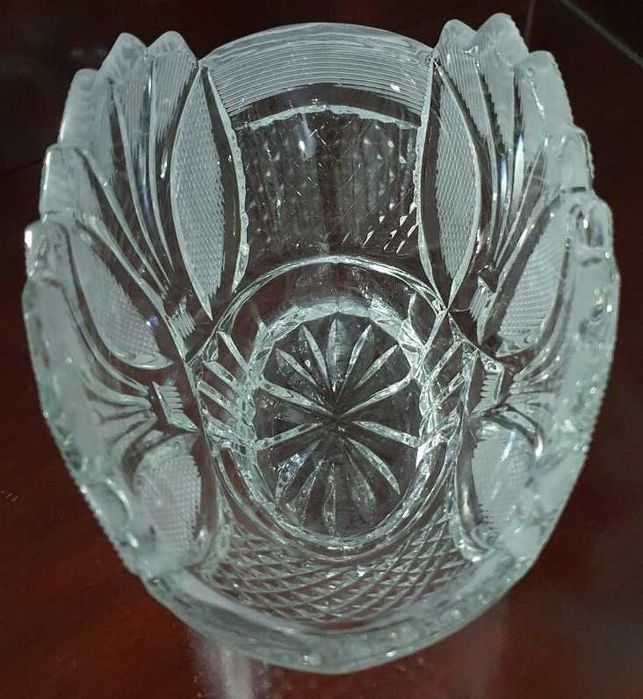 Хрустальные вазы