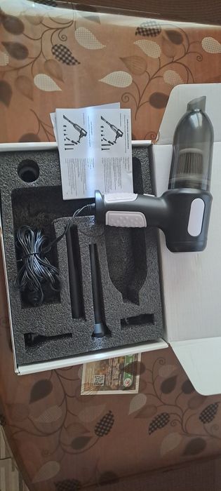 Прахосмукачка за дома и автомобил