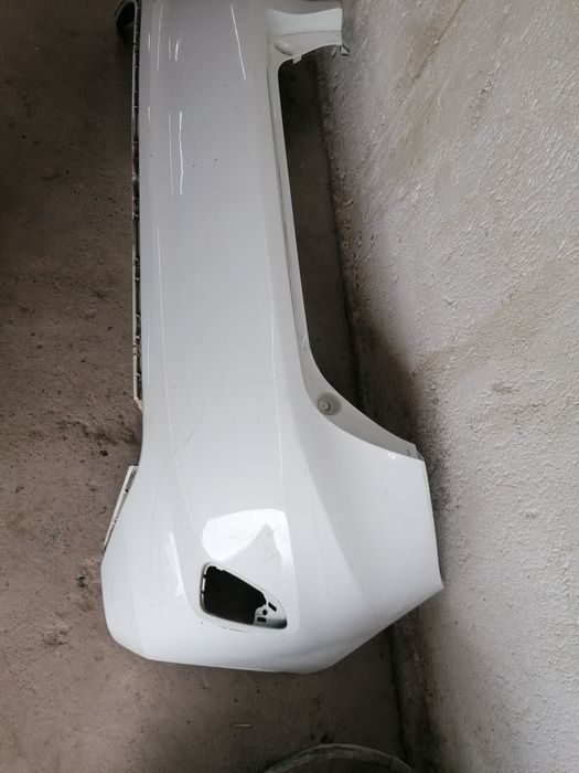 Bara spate ford Fiesta 2 facelift 2011