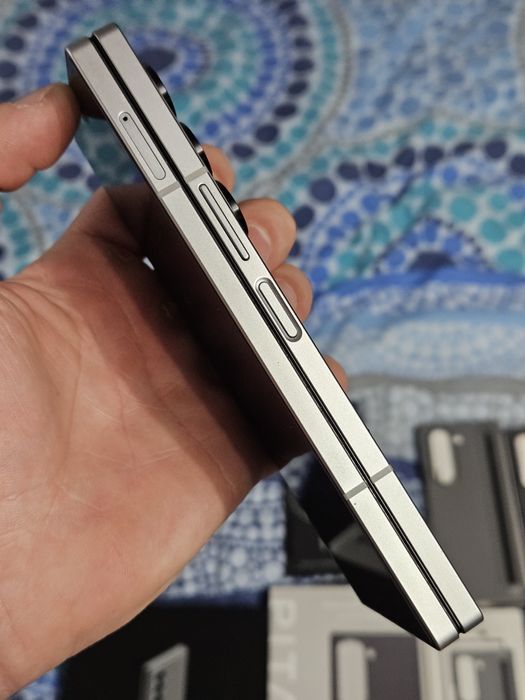 Samsung Galaxy Fold 6