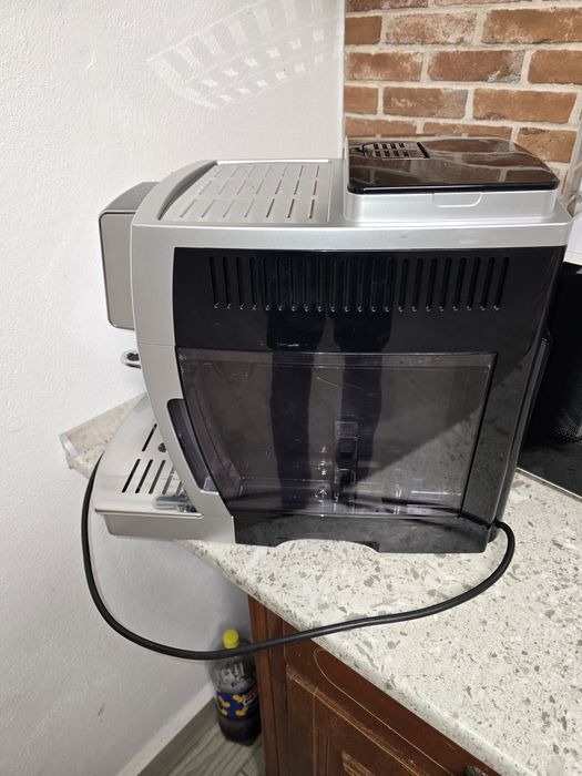 Expresor Delonghi Magnifica S