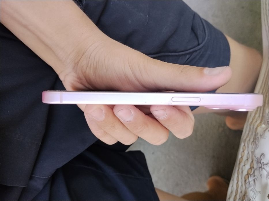 iPhone 15 оригинал