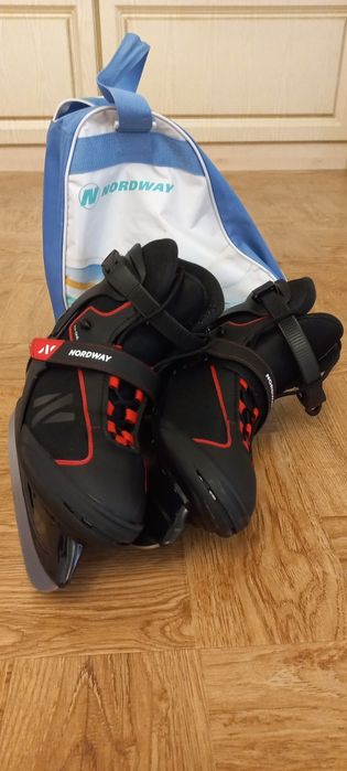 Продам коньки для фигурного катания