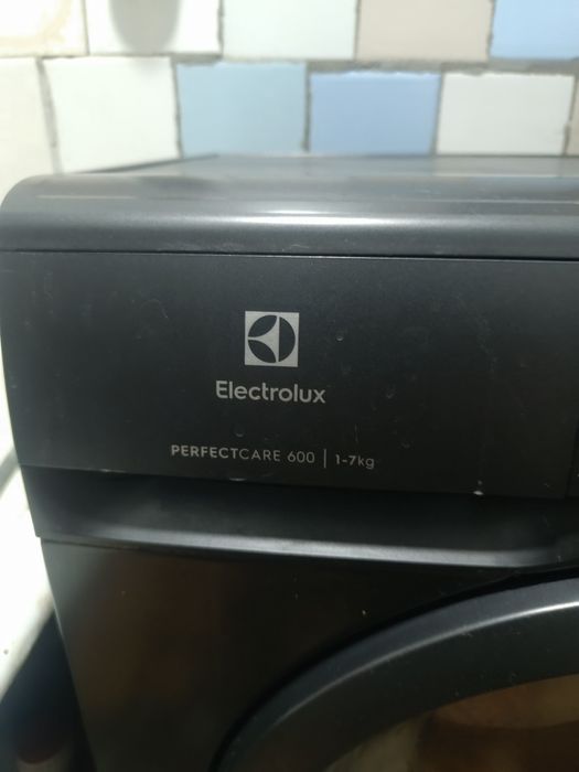 Продает стиральная машина