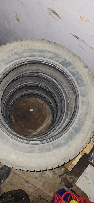 Шины зимние 235×65×17