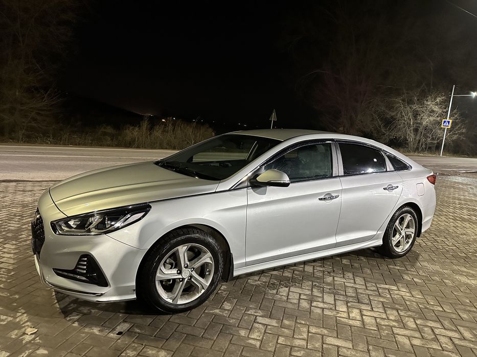 Продам автомобиль  срочно