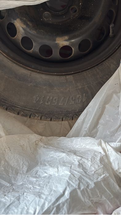 Покришка с дискам 14