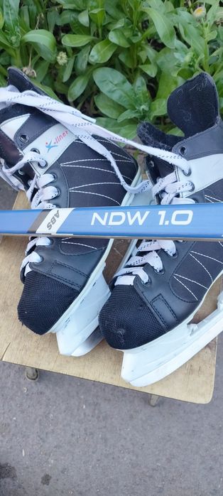 Коньки, клюшка. Состояние бу