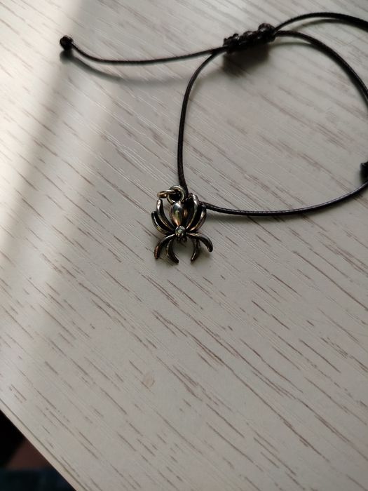 Браслет с пауком