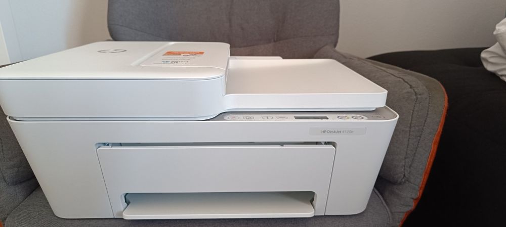Vand imprimanta hp deskjet
