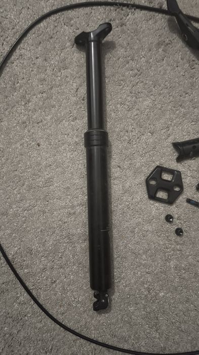 Tijă șa Dropper Post cu cablu și manetă