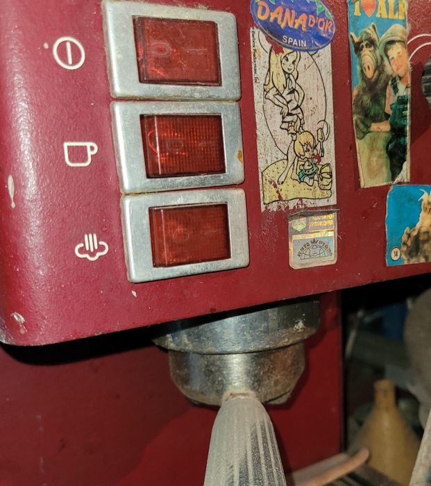 Кафемашини на части.