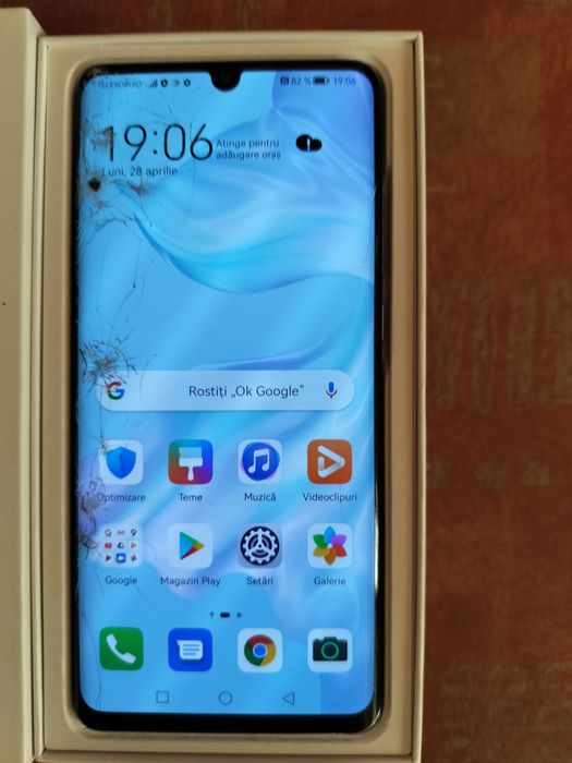 Huawei p30 pro  8/128gb( sticla fisurata)