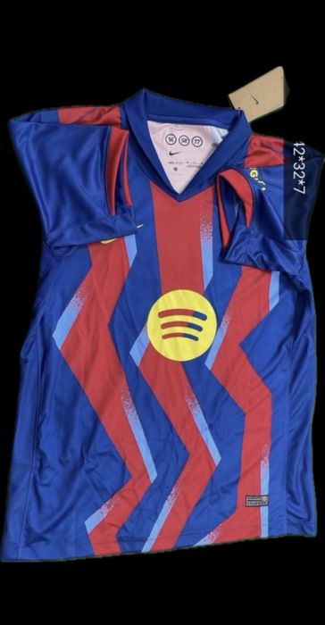 Tricou Raphinia barcelona