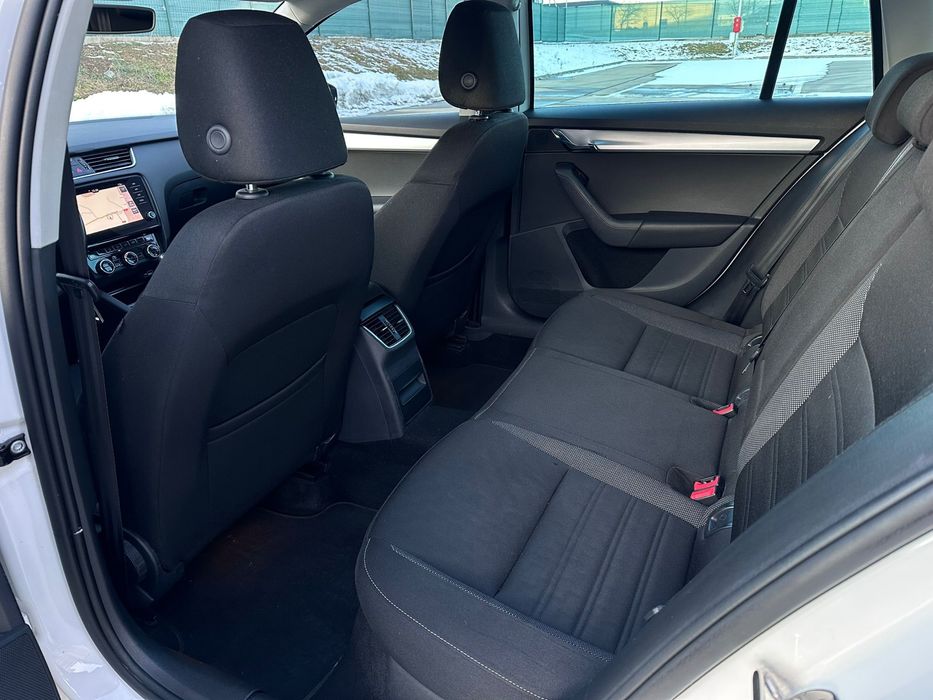 Skoda Octavia Style 1.6 - 116Cp Diesel / 2019 / Navigatie / CarPlay / Parktronic