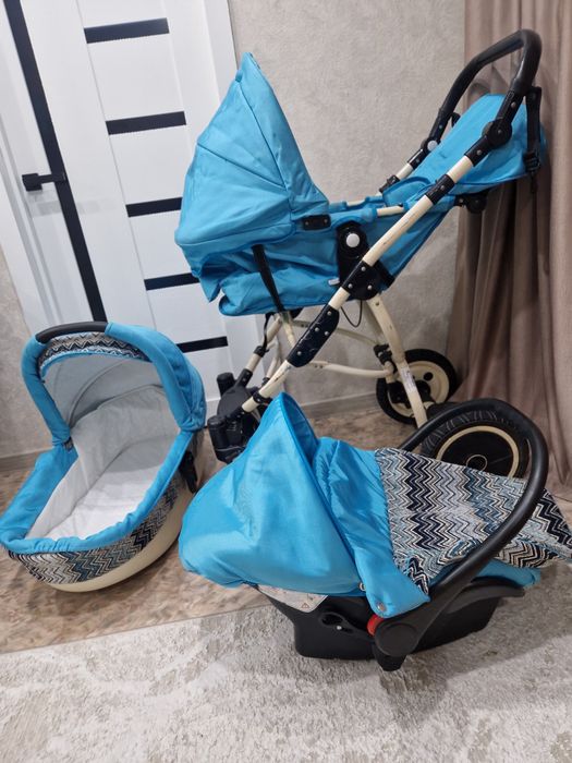 Продам коляску 3 в 1