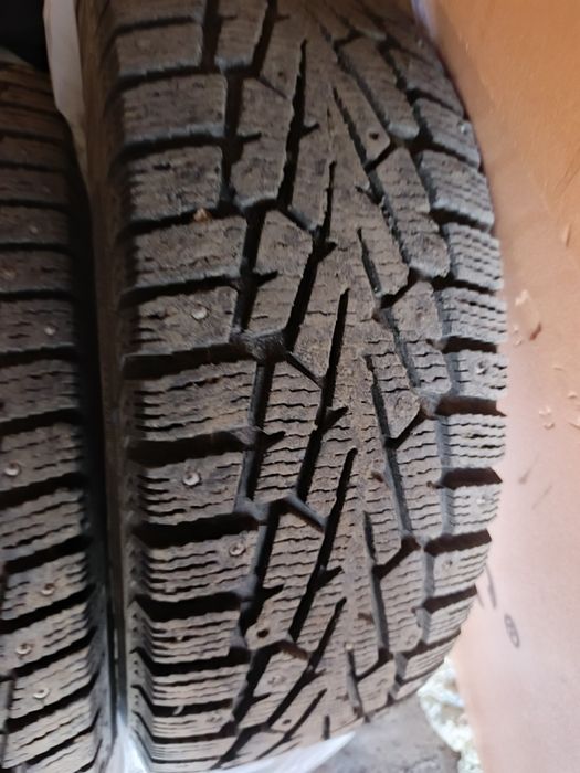 Продам зимнию резину