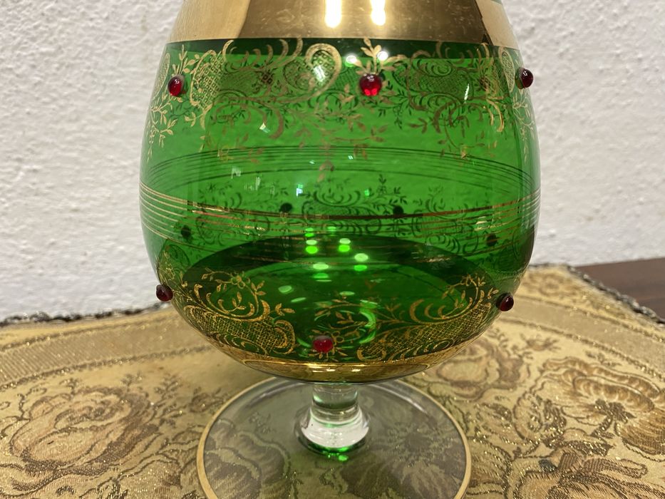 Голяма италианска кана със златни кантове