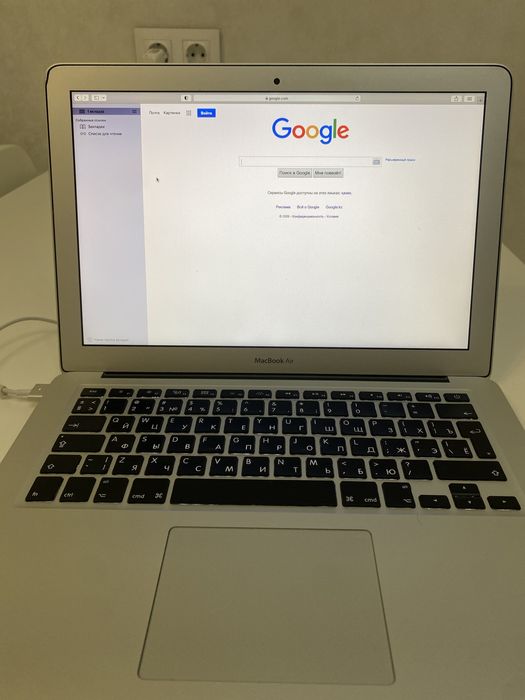 Macbook air 13.6