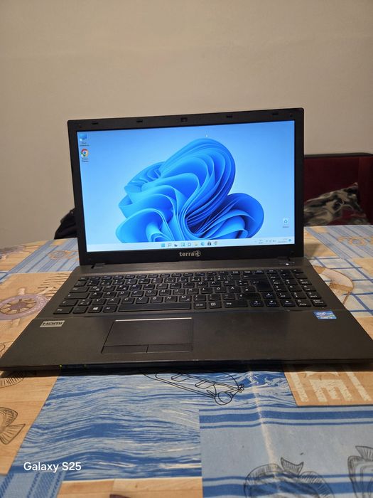 TERRA MOBILE 1529H Intel® Core™  i3-4000M