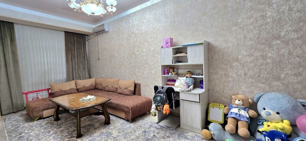 Продам 2/2/4 Циалковский Максим Горький