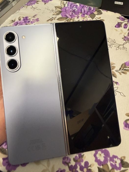 Samsung Galaxy Z Fold 5 256GB, 12GB RAM, perfect funcțional
