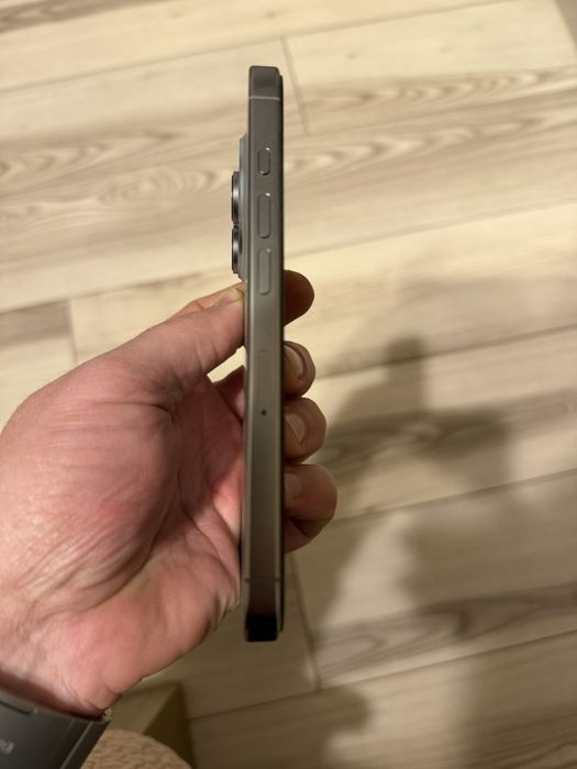 Iphone 16 pro silver