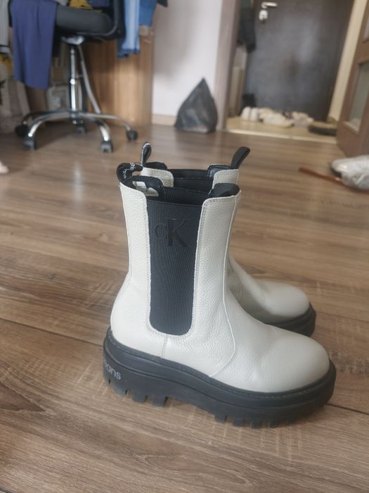 Оригинални Calvin Klein Jeans боти – Chelsea 37