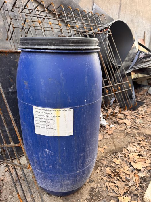 Бочка сотилади пластмас ва темир 2 та