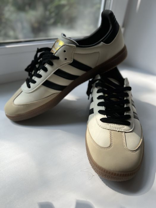 Кроссовки 43-44 рр