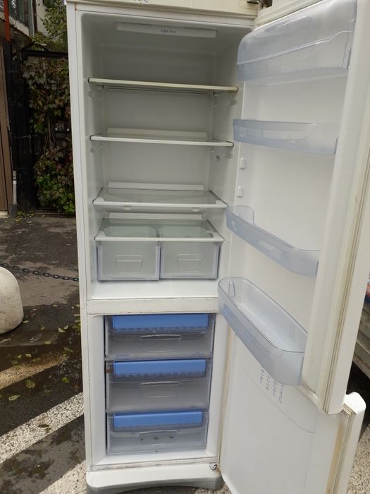 Combina frigorifica functionala