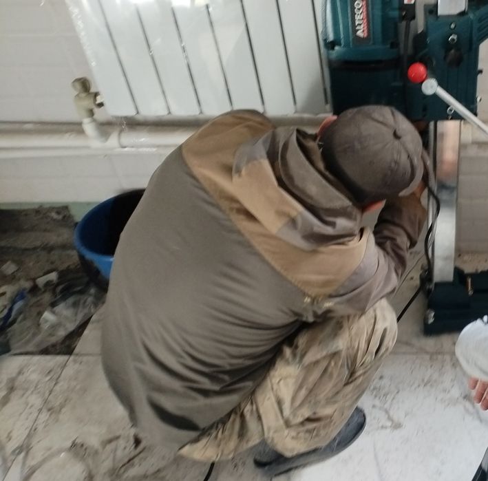 Алмазное бурение отверстий в стенах