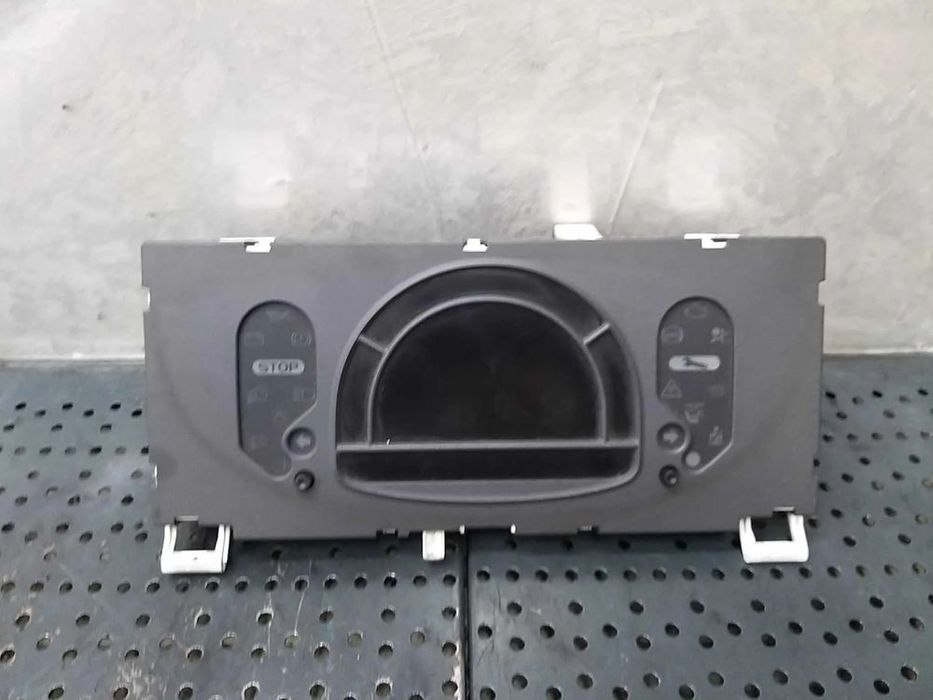 Ceasuri bord benzina renault modus p8200418021e